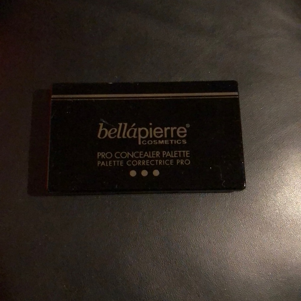 2/$8! Bellápierre Cosmetics palette - Picture 2 of 2